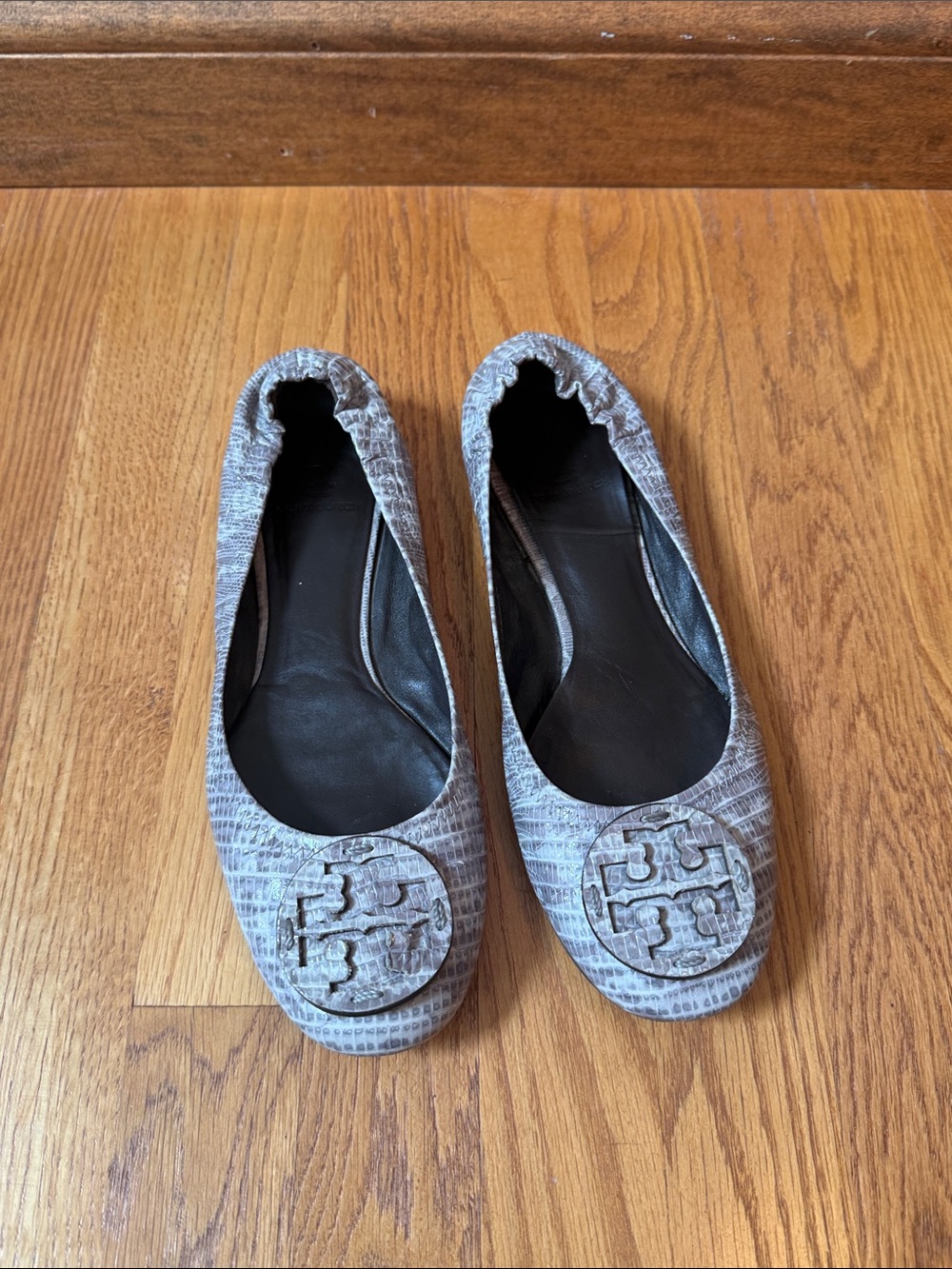 Tory Burch Reva Snakeskin Ballet Flats Leather Upper Gray Size 9.5